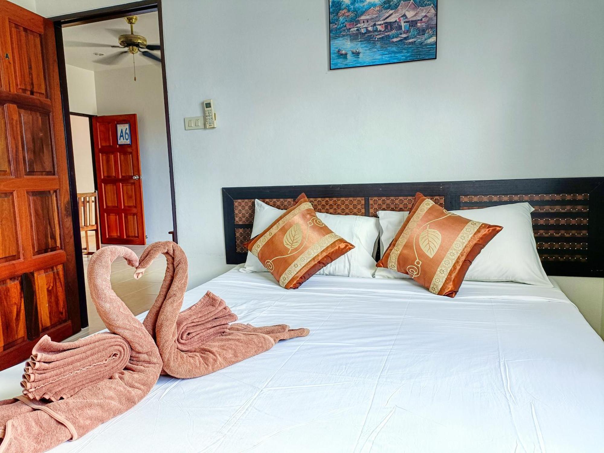 Sr Sea View Apartments Patong Номер фото