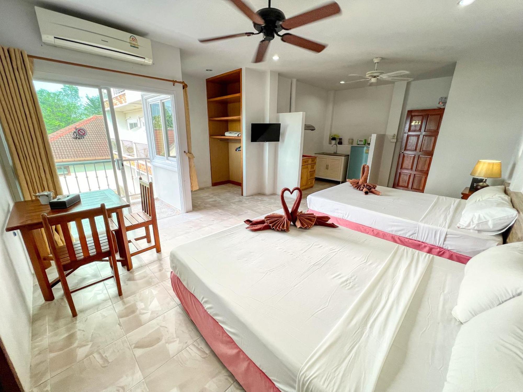 Sr Sea View Apartments Patong Номер фото