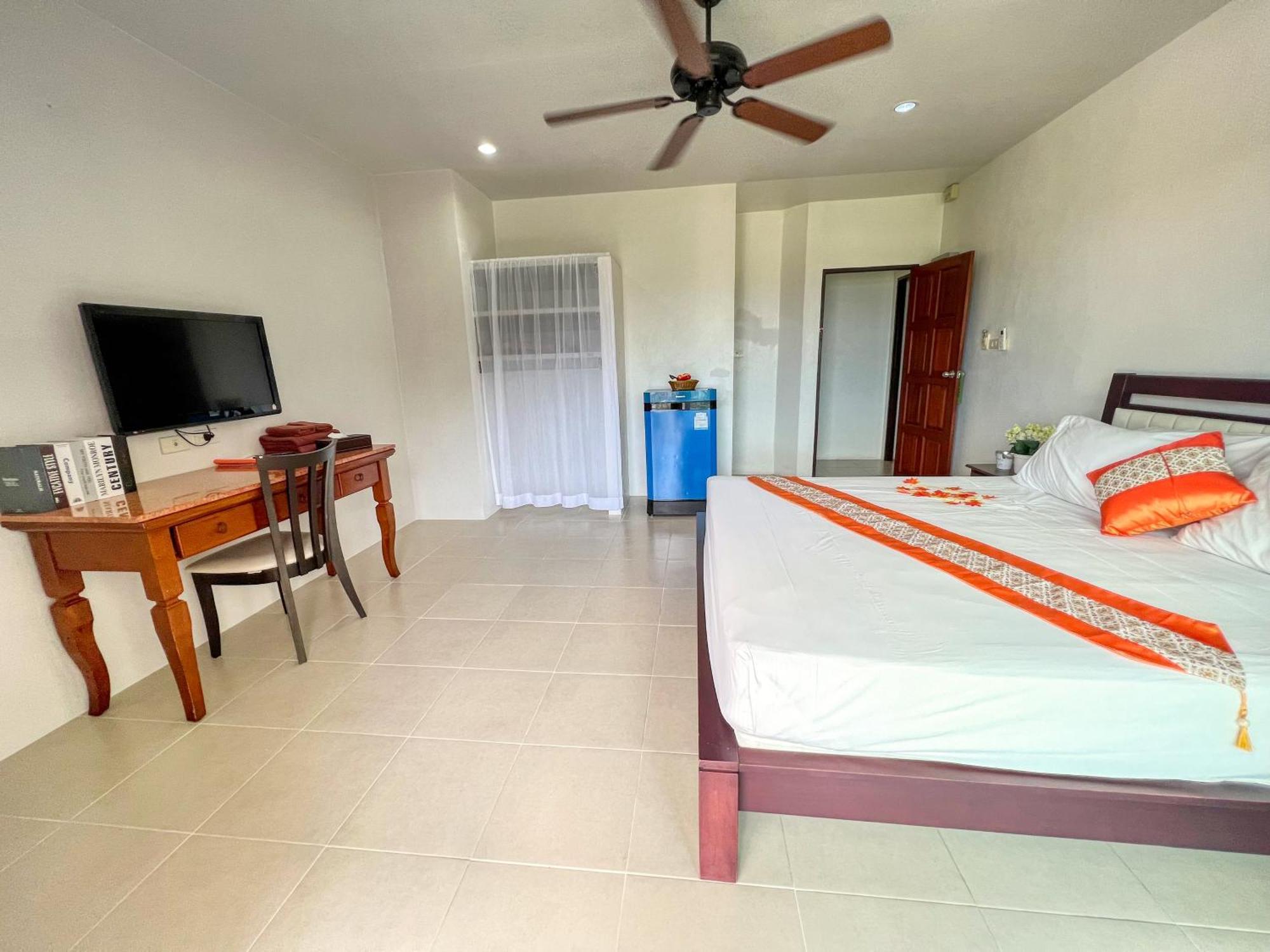 Sr Sea View Apartments Patong Номер фото
